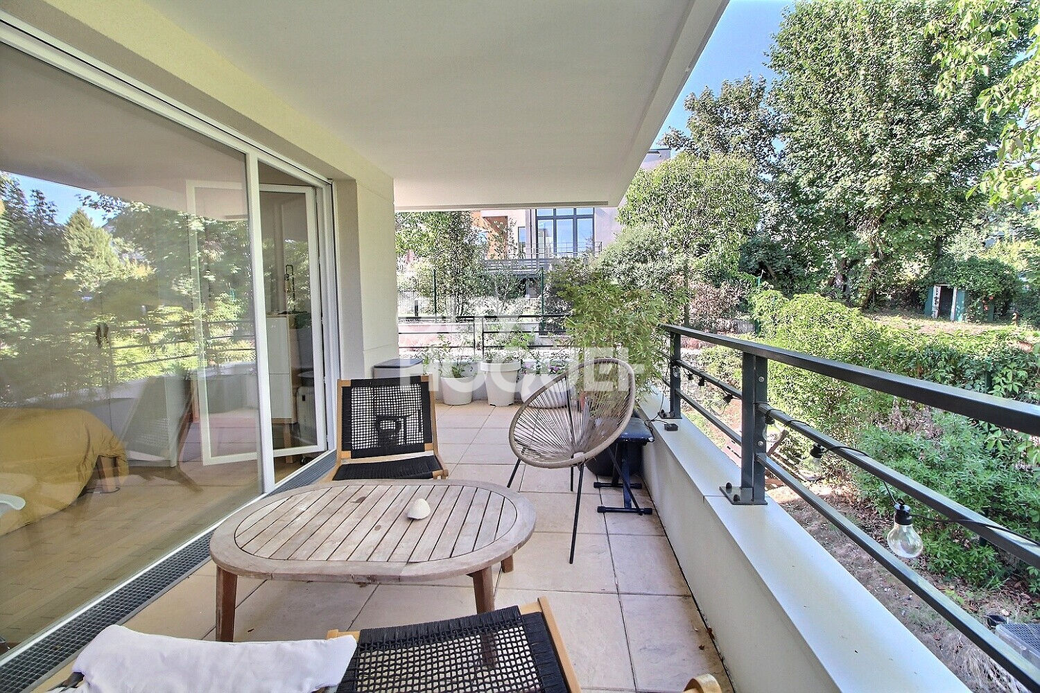 CHAVILLE COEUR DE VILLE - ELEGANT ET LUMINEUX APPARTEMENT 4 PIECES AVEC DEUX TERRASSES