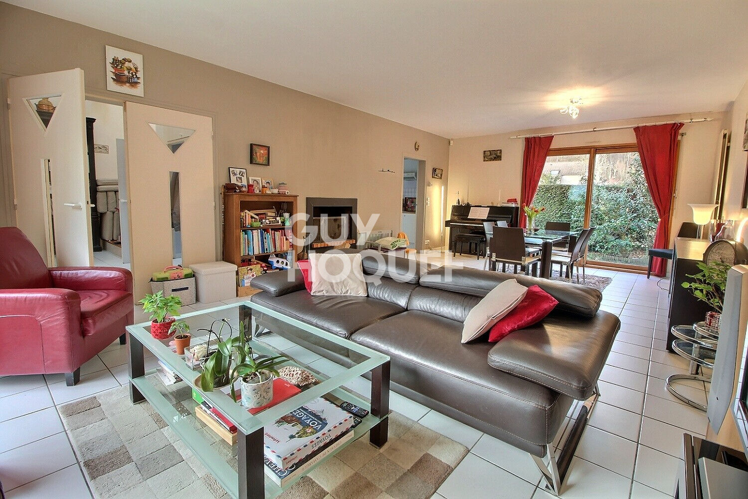 Charmante Maison à Vendre à Chaville - 3 Chambres et Grand Séjour !