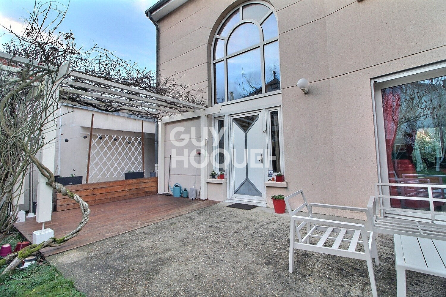 Charmante Maison à Vendre à Chaville - 3 Chambres et Grand Séjour !