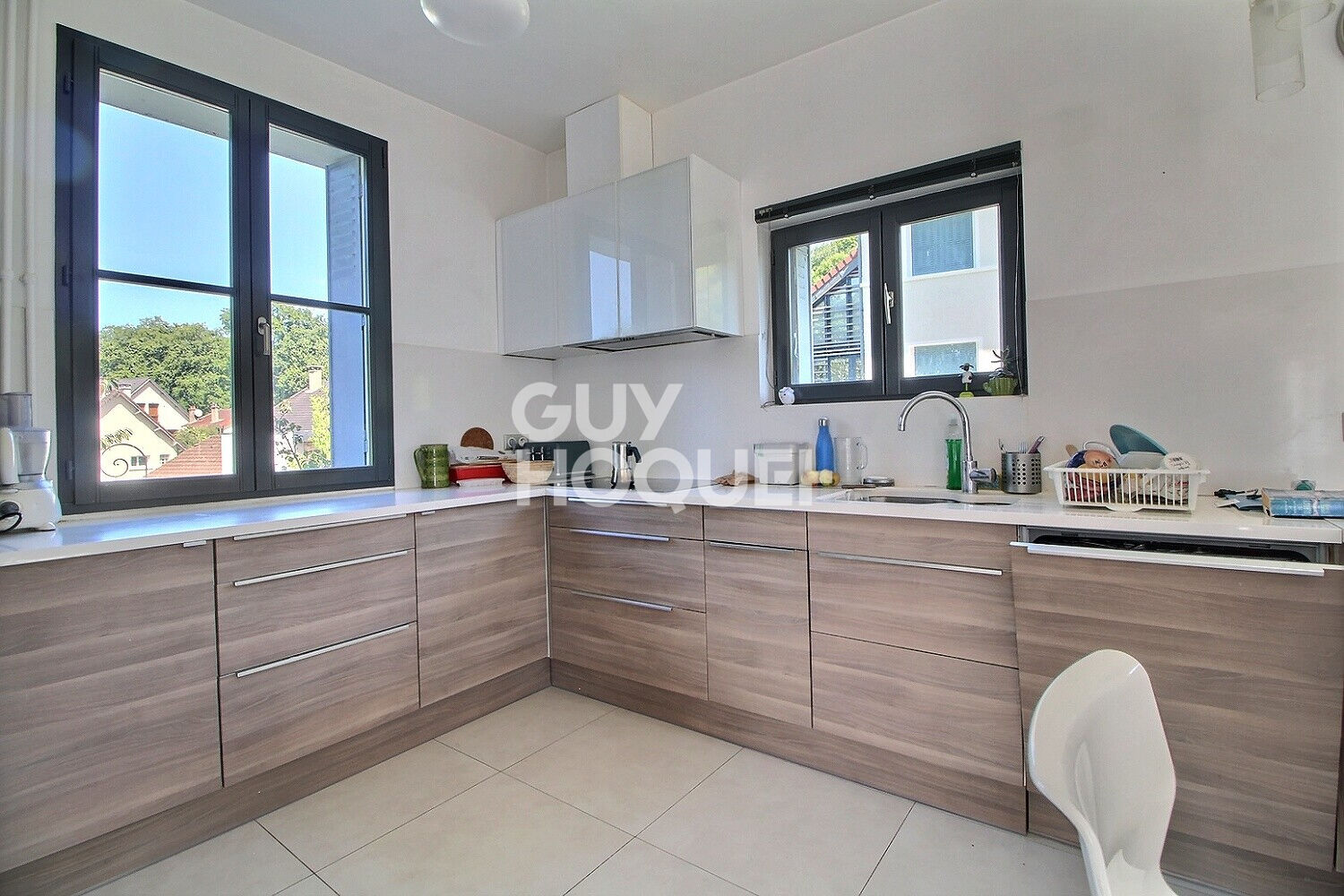 Maison a louer velizy-villacoublay - 6 pièce(s) - 159.91 m2 - Surfyn