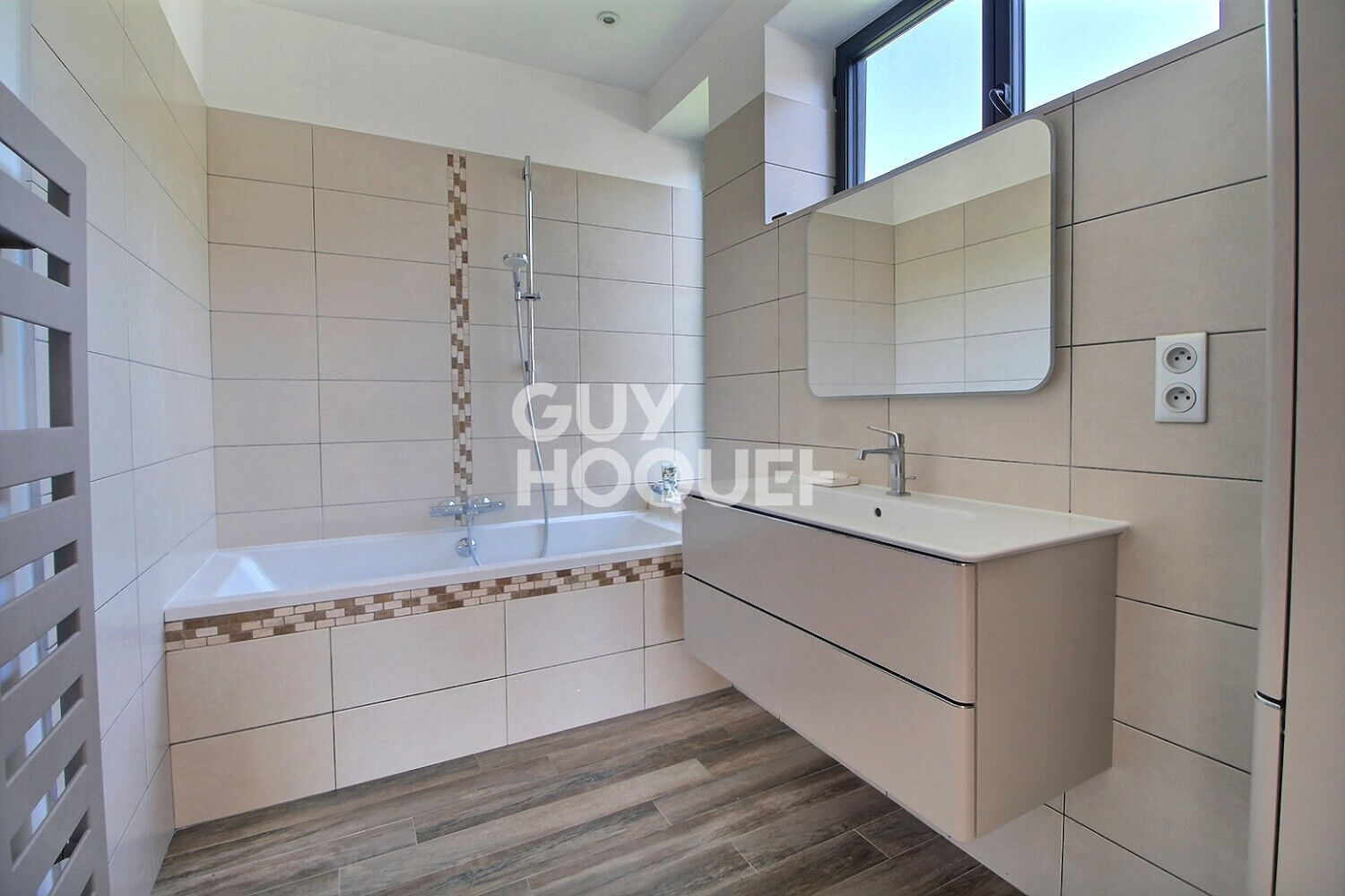 Maison a louer velizy-villacoublay - 6 pièce(s) - 159.91 m2 - Surfyn
