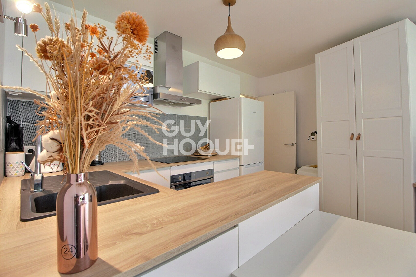 À vendre : Chaville coeur de ville - Appartement contemporain 3 pièces avec balcon et place de parking