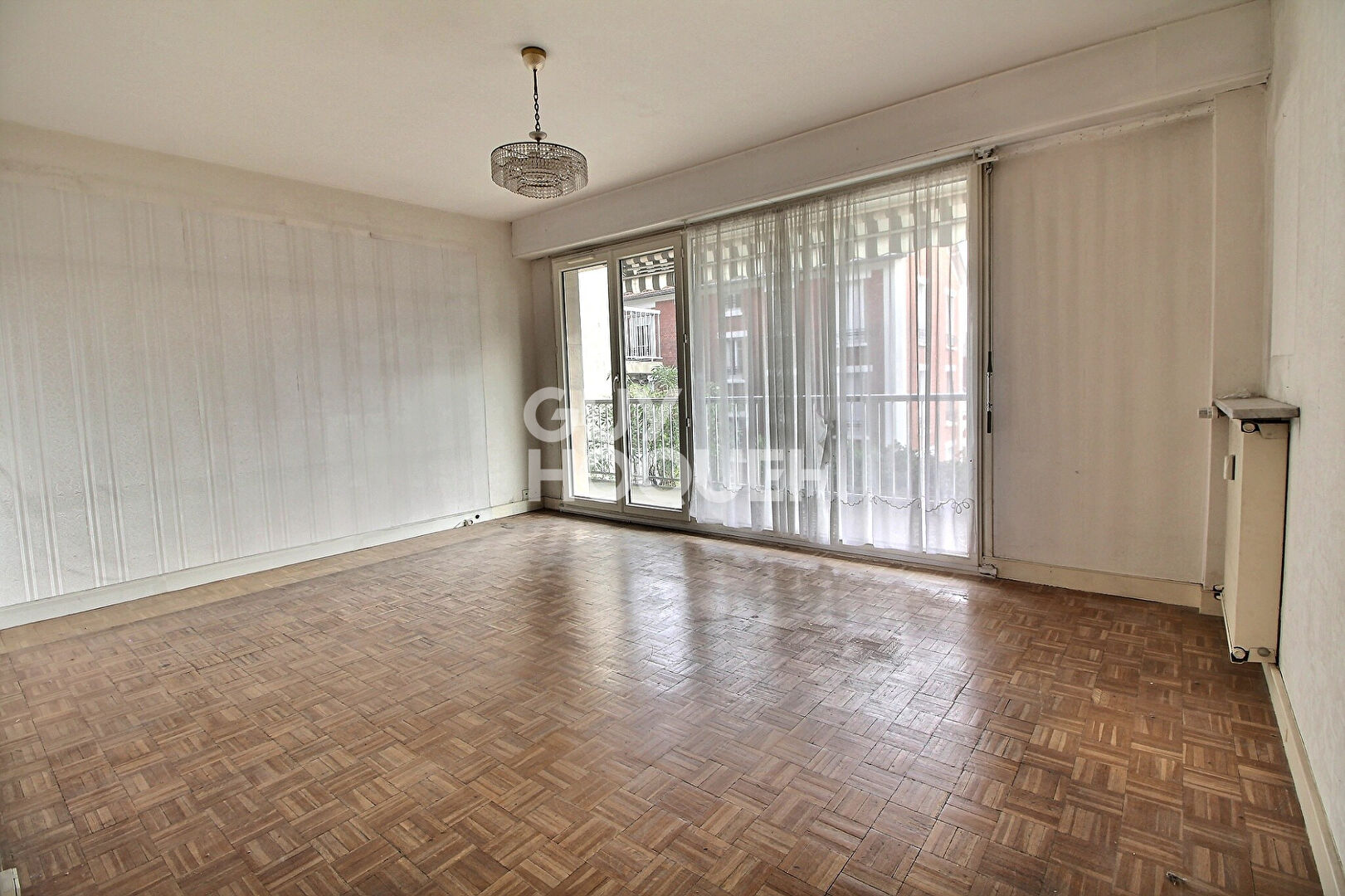 A VENDRE CHAVILLE RIVE DROITE -  t2 50 m2 avec balcon-terrasse , cave et parking en sous-sol