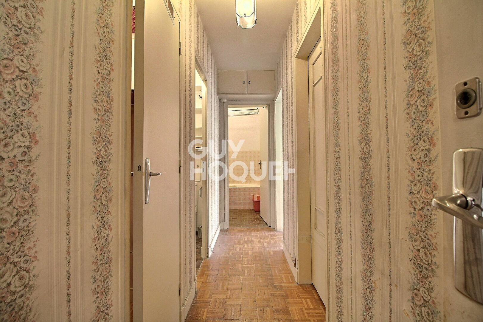 A VENDRE CHAVILLE RIVE DROITE -  t2 50 m2 avec balcon-terrasse , cave et parking en sous-sol