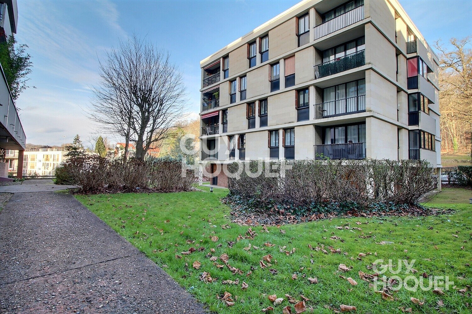 À vendre : Appartement spacieux de 5 pièces à Chaville - Exclusivité Guy Hoquet