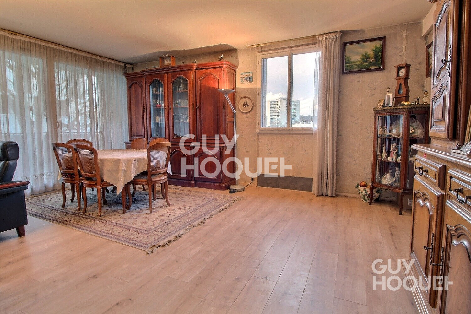 À vendre : Appartement spacieux de 5 pièces à Chaville - Exclusivité Guy Hoquet