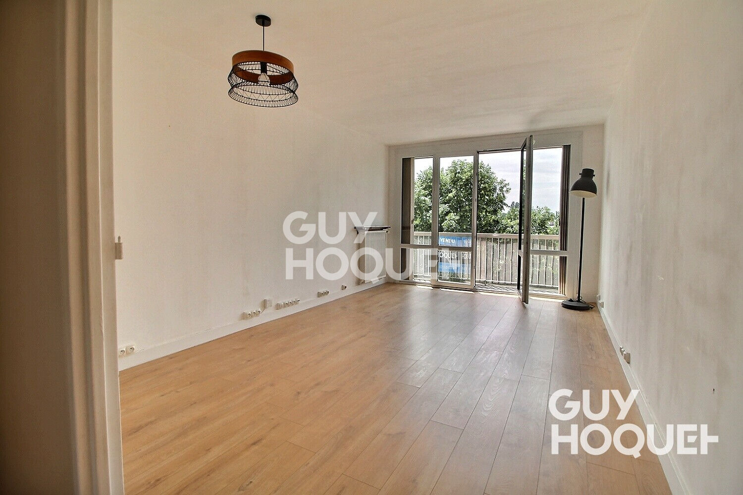 Appartement Chaville 3 pièces ensoleillé avec cave et parking