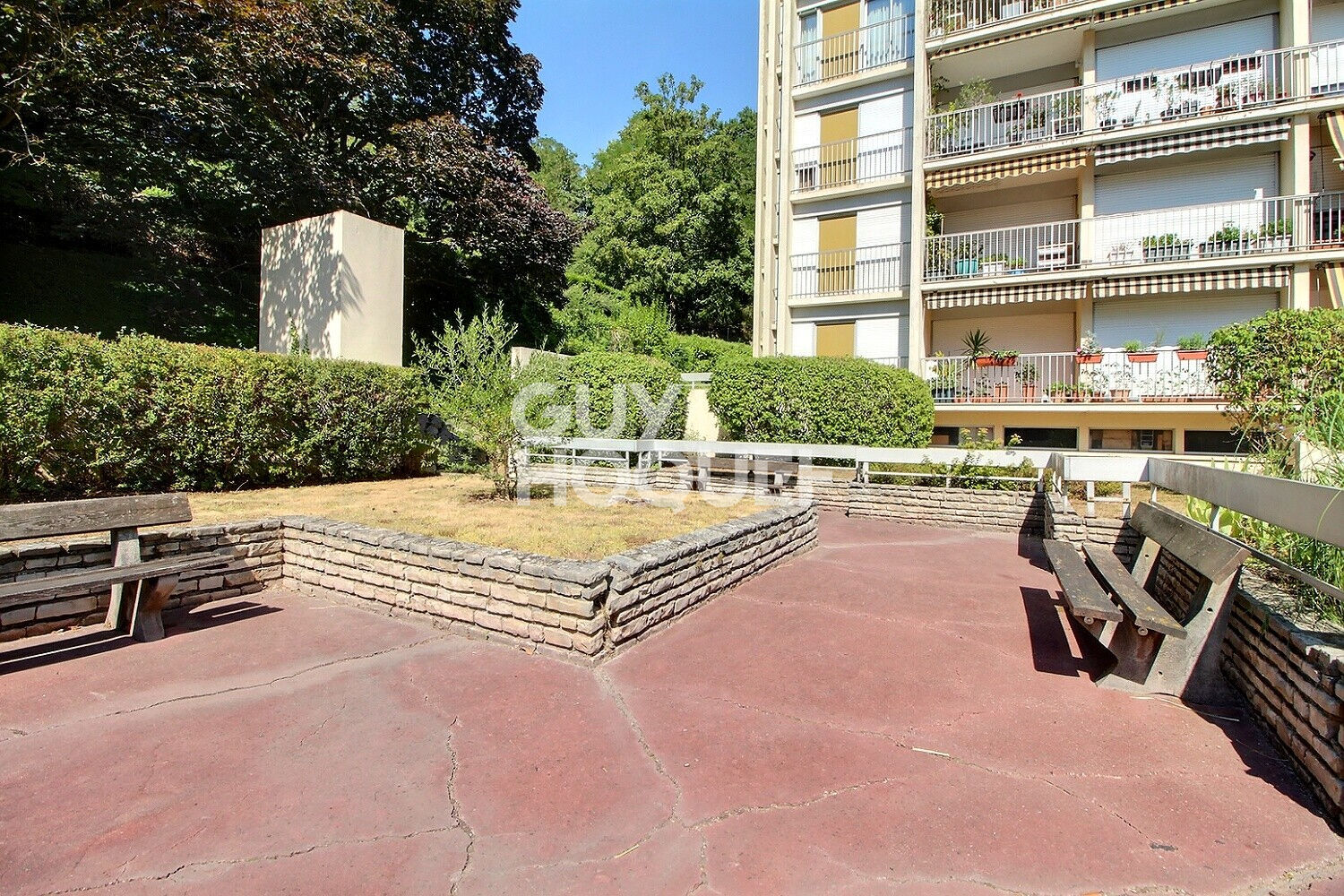 Appartement 4 pièces de 94 m² en rez-de-jardin