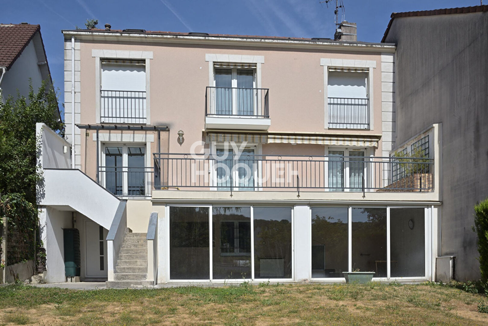 Maison spacieuse +7 pièces à louer à Chaville - Quartier Rive Droite - Les Vignes