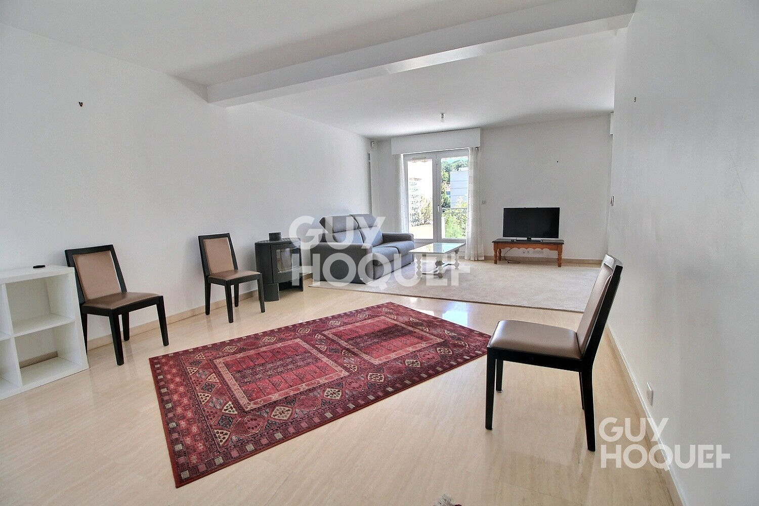 Maison spacieuse +7 pièces à louer à Chaville - Quartier Rive Droite - Les Vignes