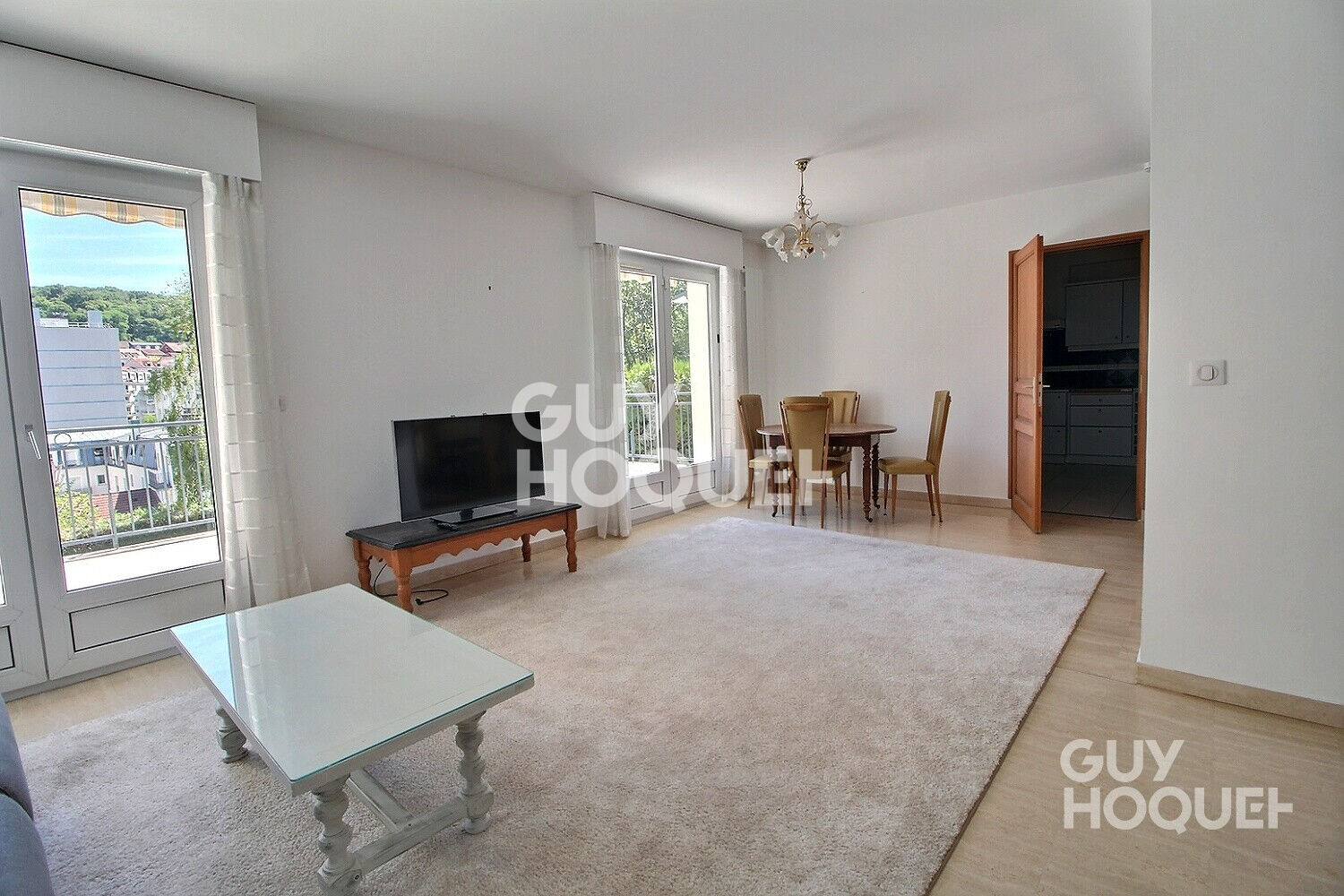 Maison spacieuse +7 pièces à louer à Chaville - Quartier Rive Droite - Les Vignes