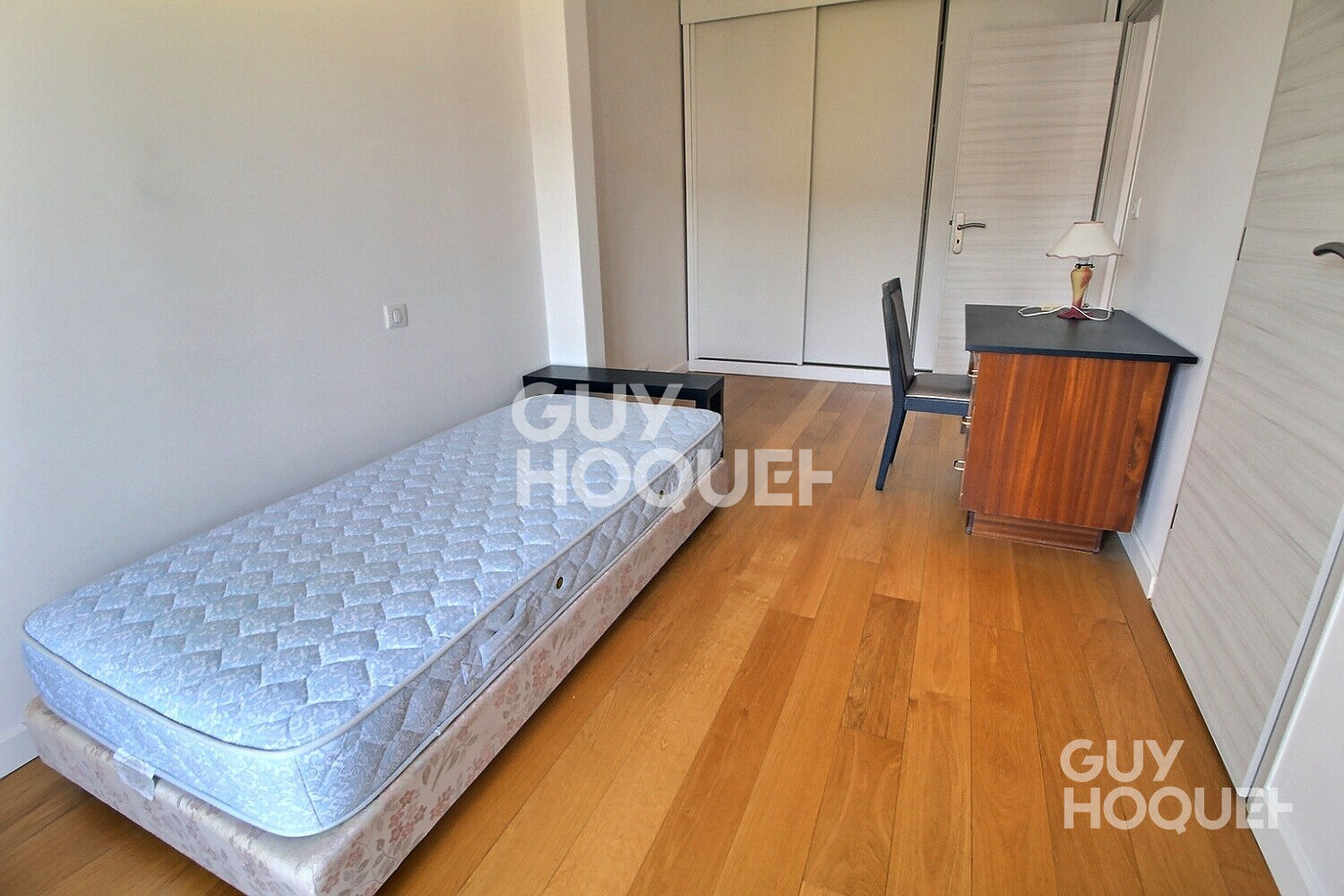 Maison spacieuse +7 pièces à louer à Chaville - Quartier Rive Droite - Les Vignes