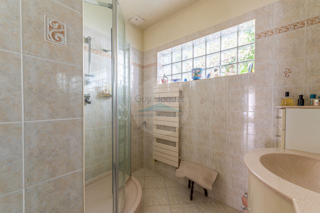 Maison Chelles 6 pièces 111.38 m2 habitable et 190m² surface utile