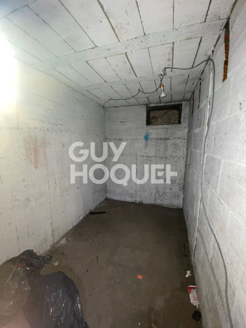 Appartement  4 pièces 80.77 m2