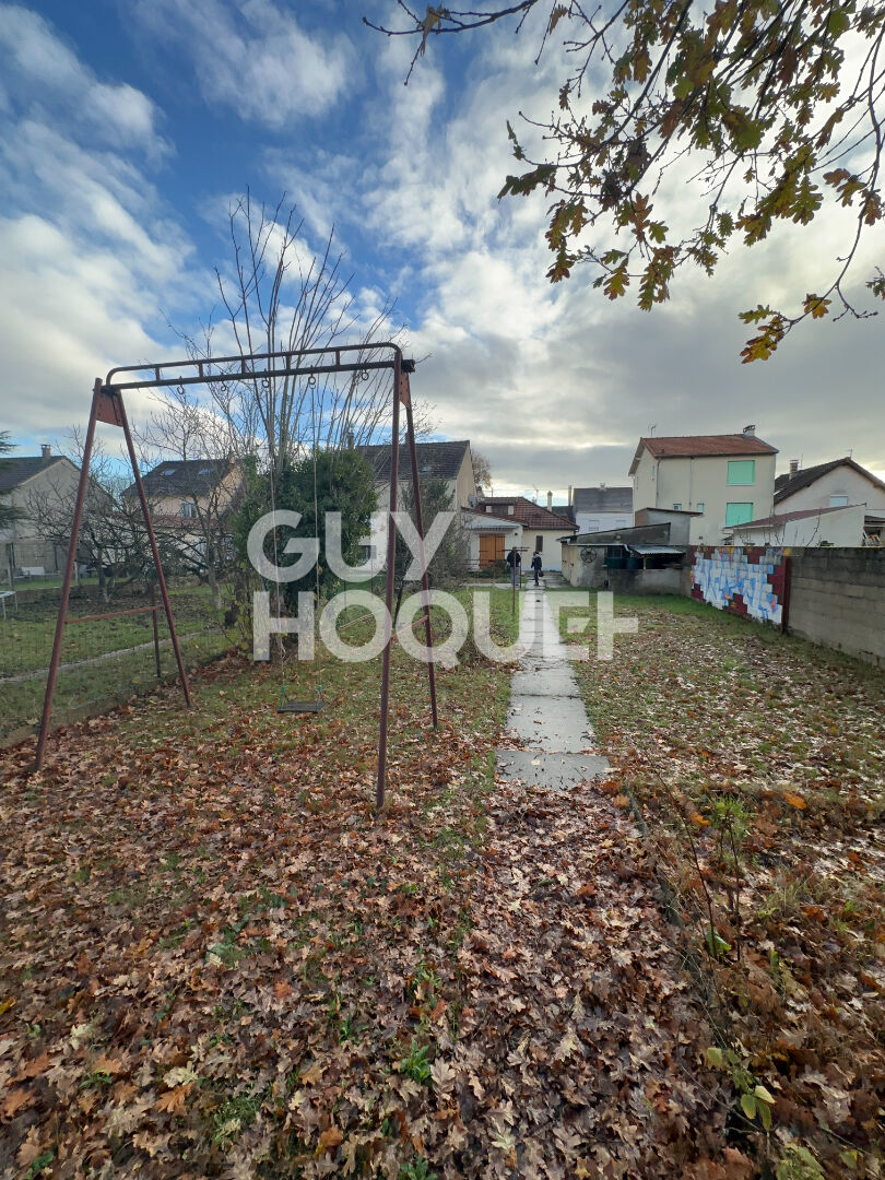 Maison à louer à CHELLES - 68 m² avec jardin