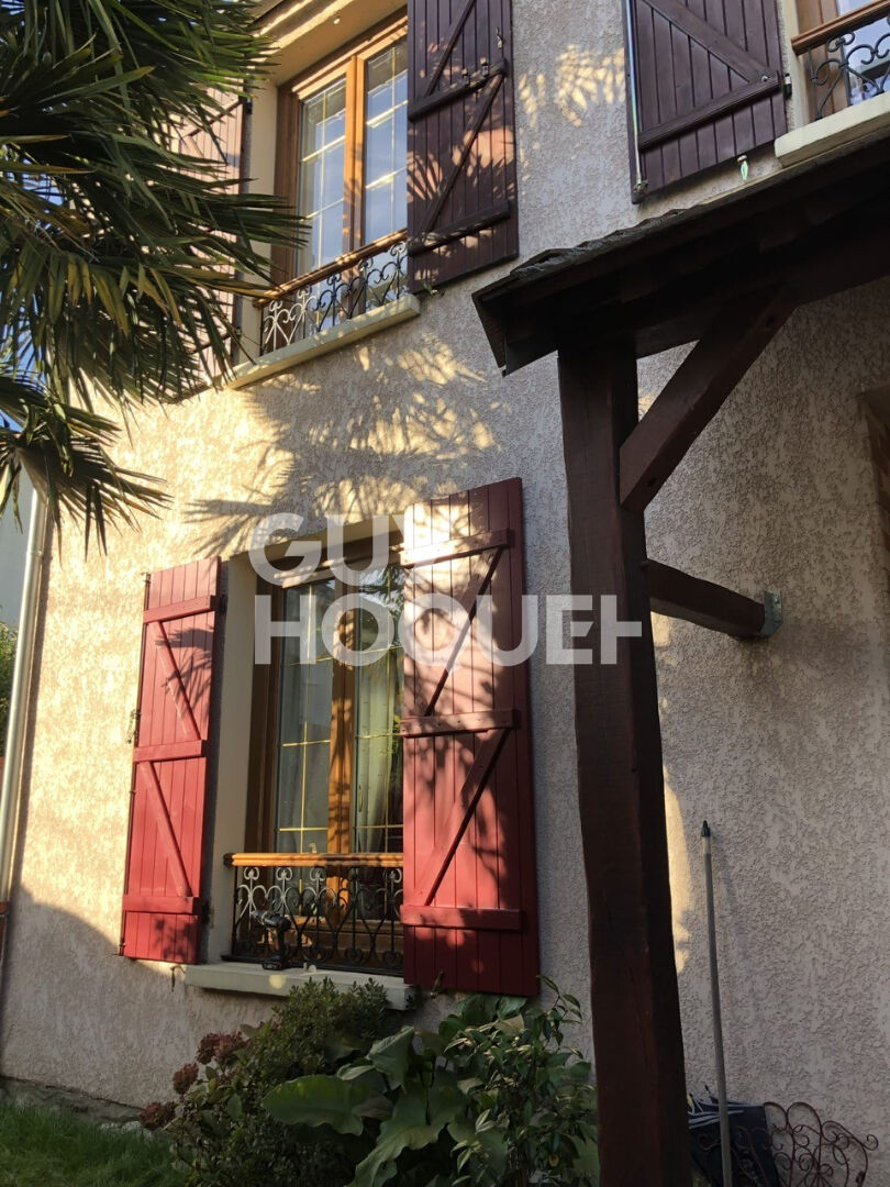 Maison  5 pièces 104.06 m2