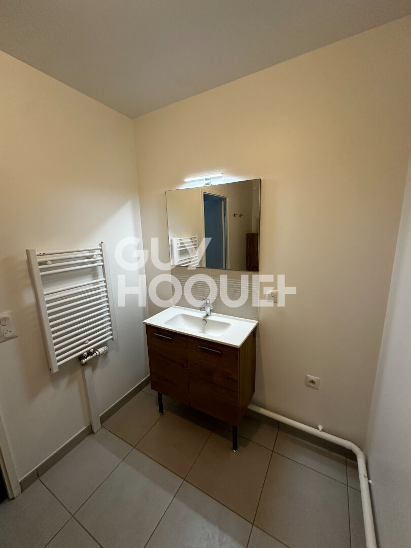 Appartement 2 pièces neuf à louer à Neuilly Plaisance - Centre-ville