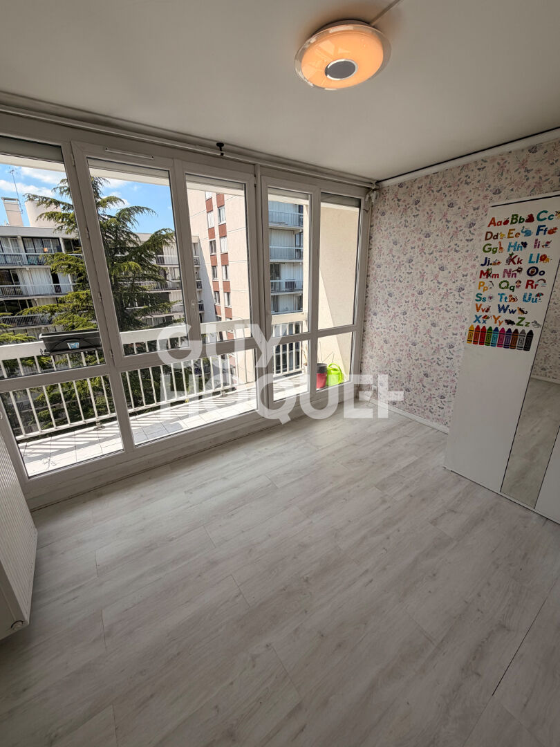 Appartement Chelles 4 pièce(s) 77 m2