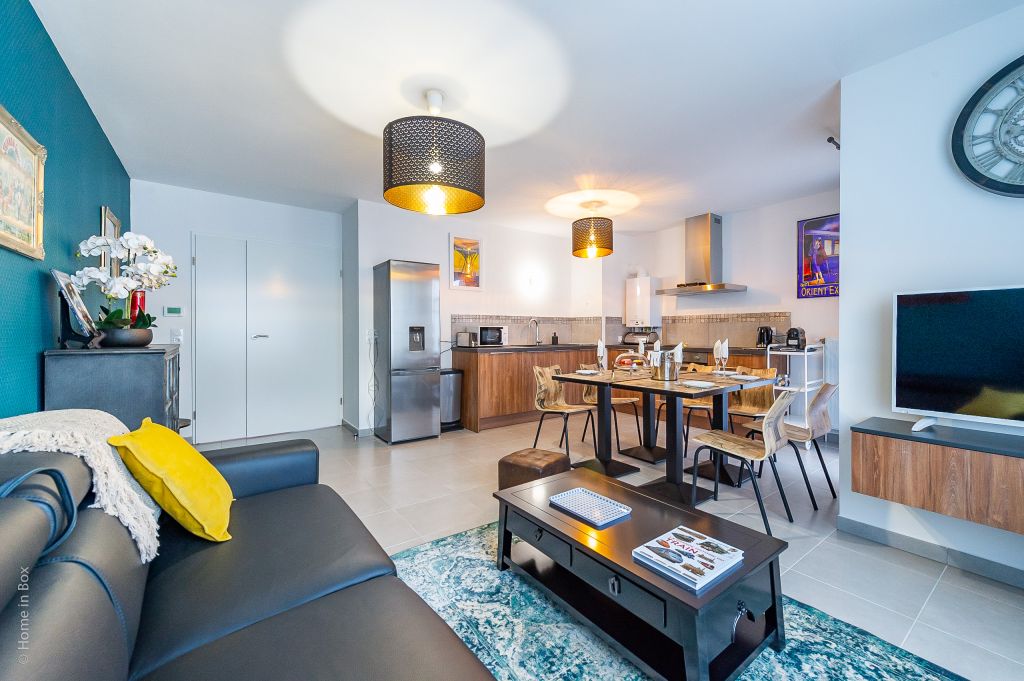 Orient Express - Appartement de standing 3 pièces meublé