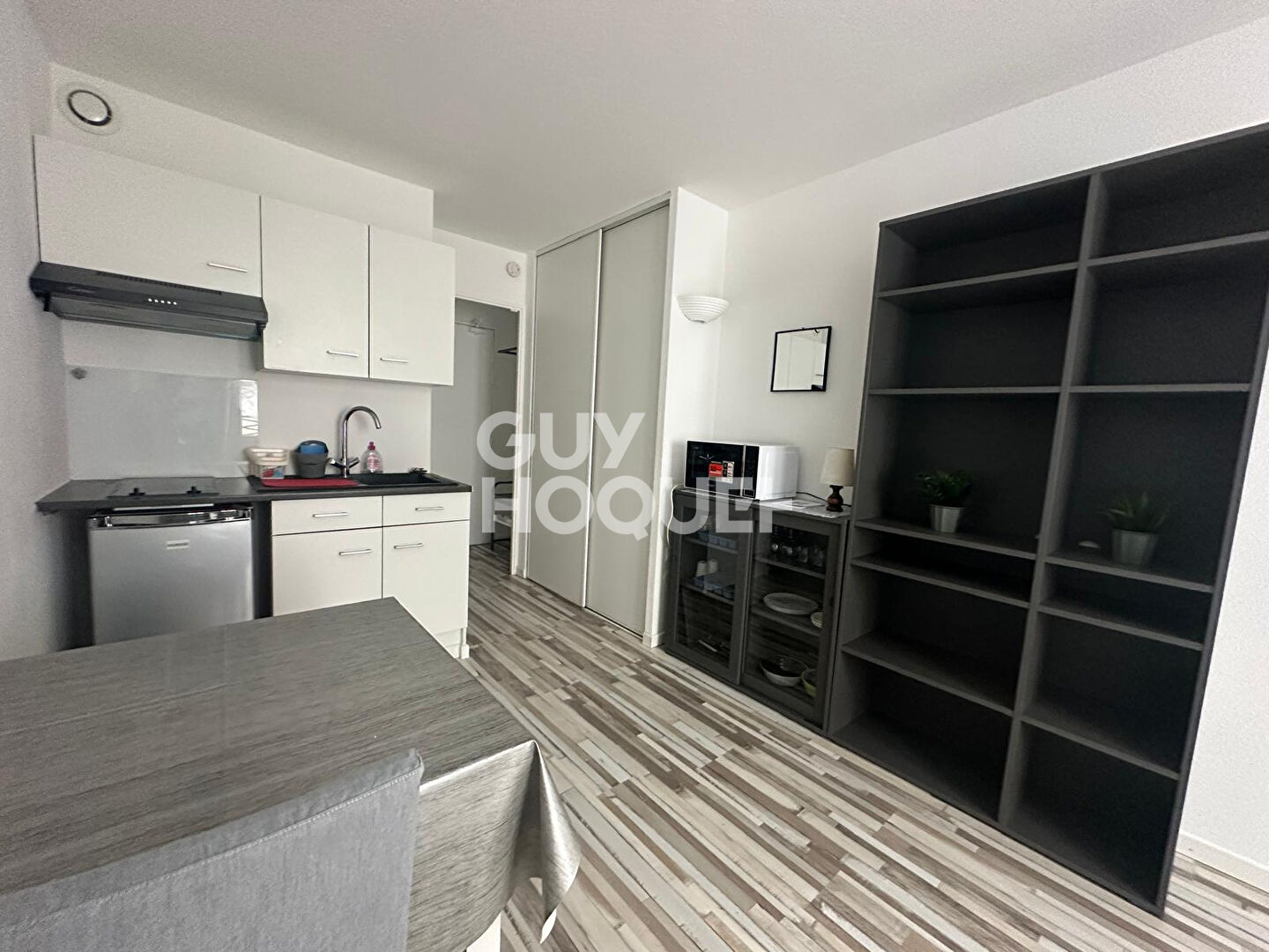 Location Studio meublé à BUSSY SAINT GEORGES