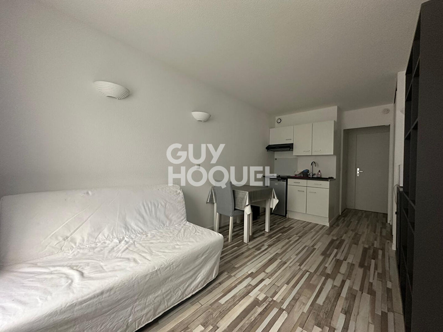 Location Studio meublé à BUSSY SAINT GEORGES