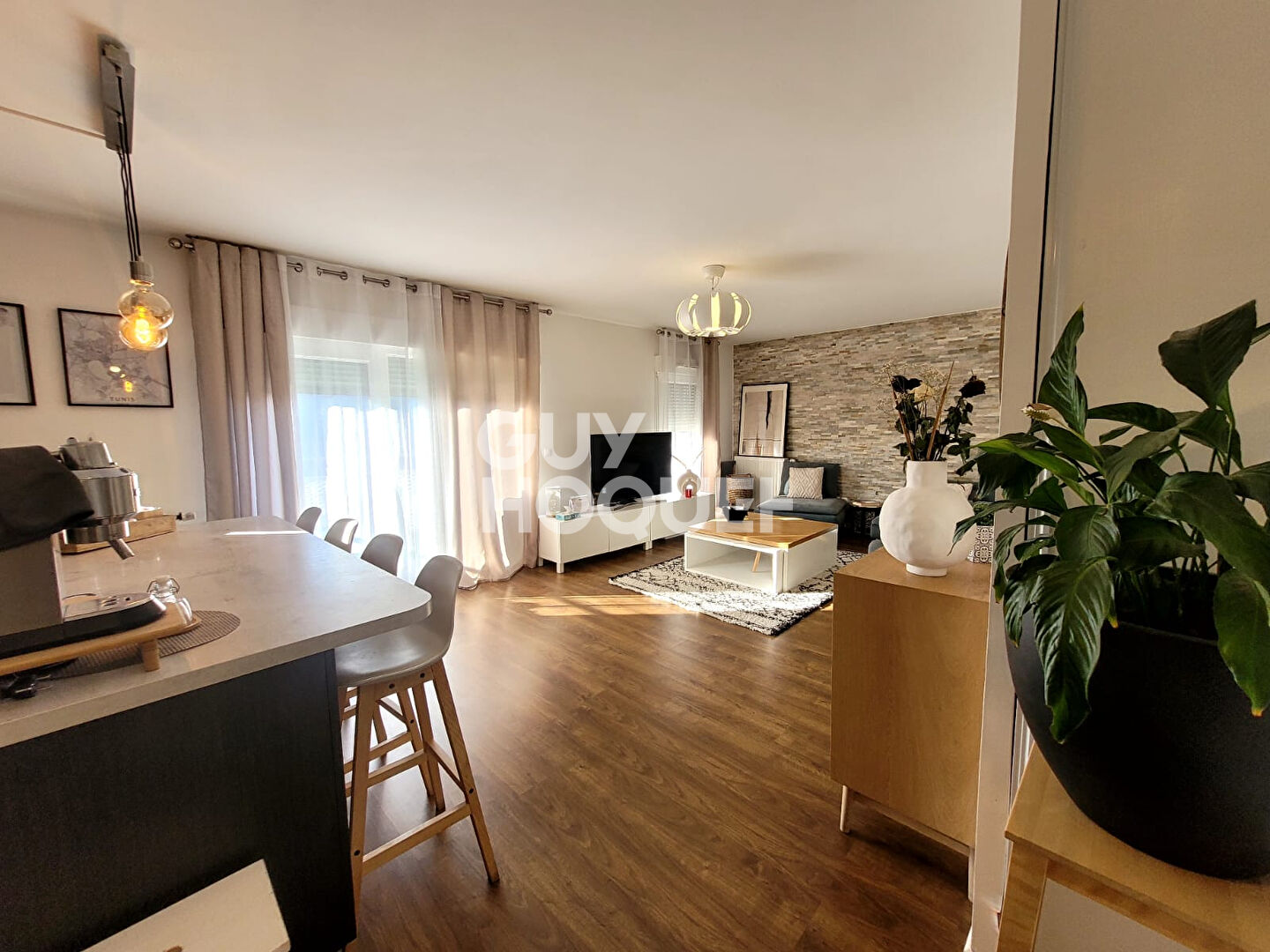 Chessy - Très bel appartement 4 pièces de 86 m² en dernier étage