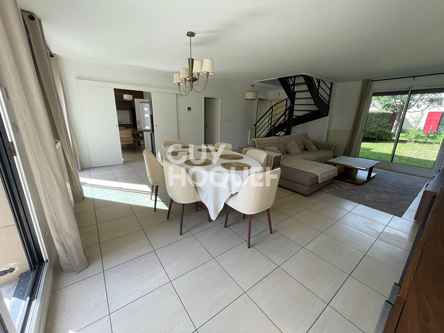 Maison à louer à Chessy - 6 pièces, 130.61 m²