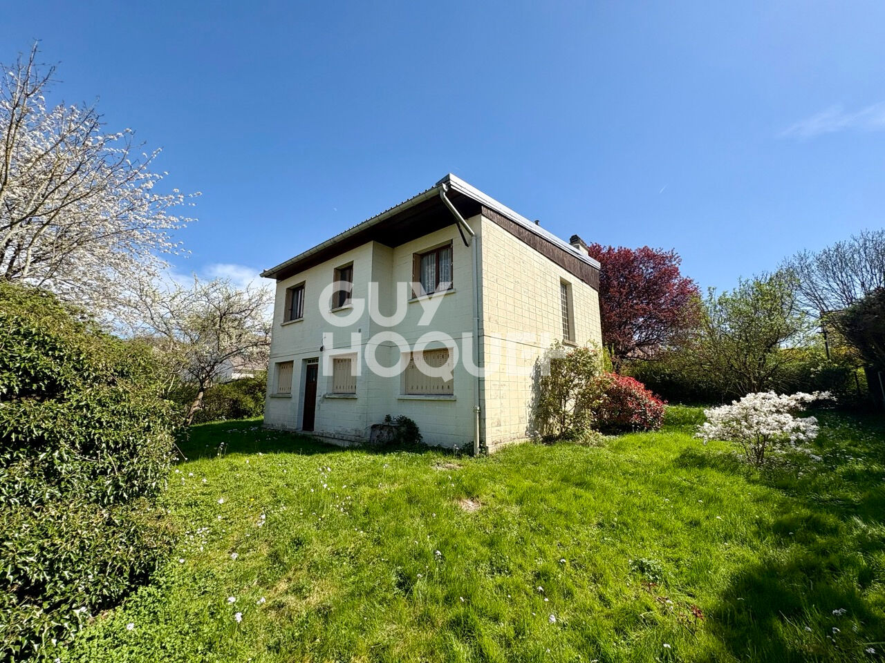 Terrain à bâtir avec maison à démolir - Quartier des Coteaux à Chessy