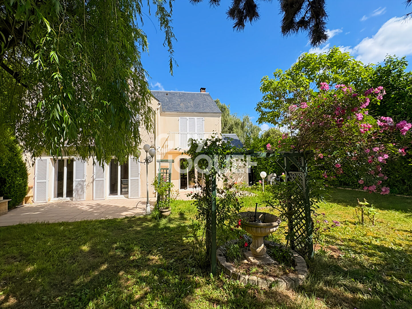 Maison spacieuse à vendre à Bussy Saint Georges - Référence T283