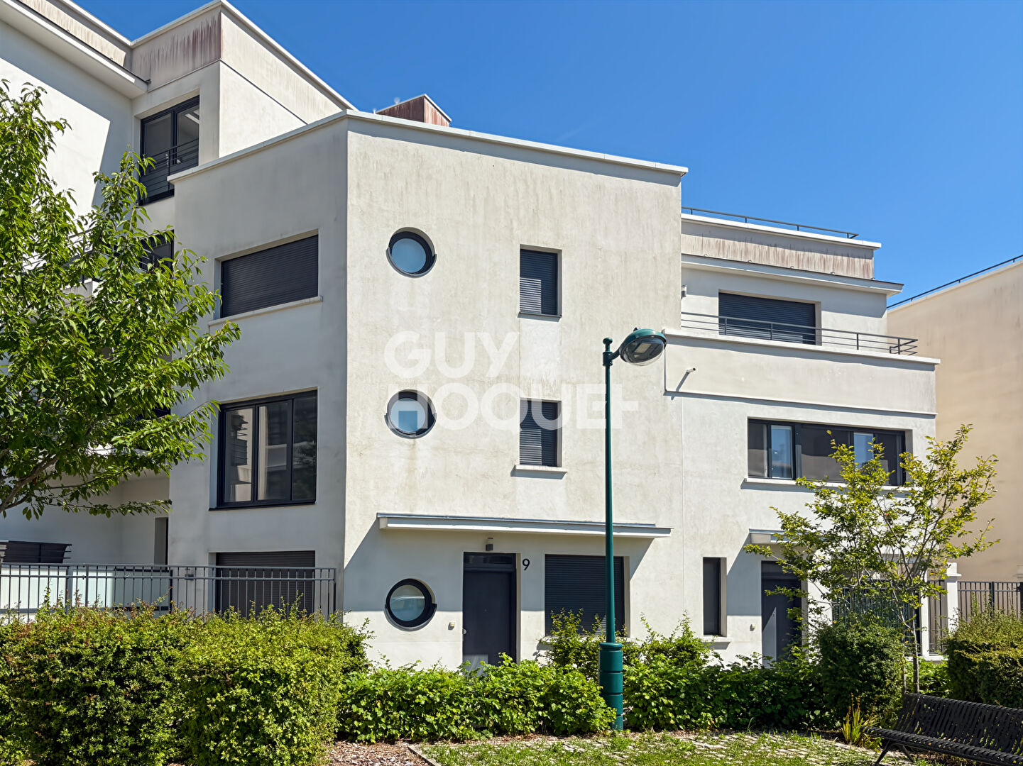 Maison de ville à vendre à Chessy  - Centre Urbain