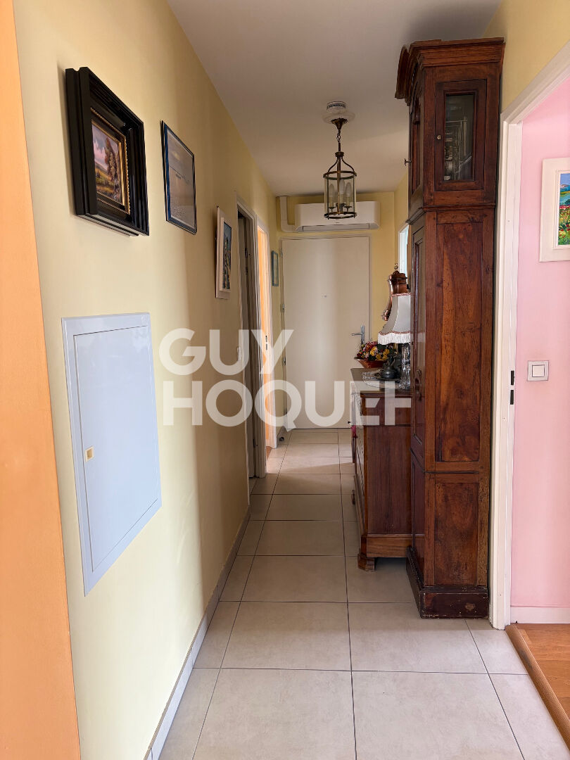 APPARTEMENT T5 EN ATTIQUE PLEIN CENTRE DE PESSAC