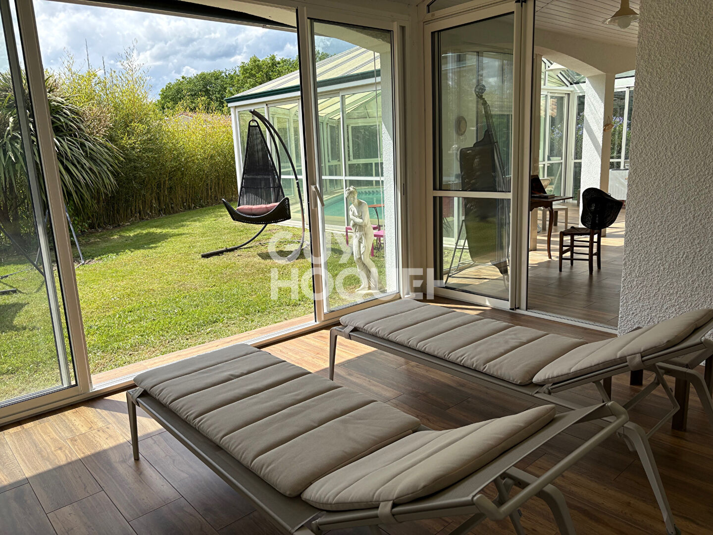 Maison contemporaine spacieuse à vendre à Pessac - 766 500