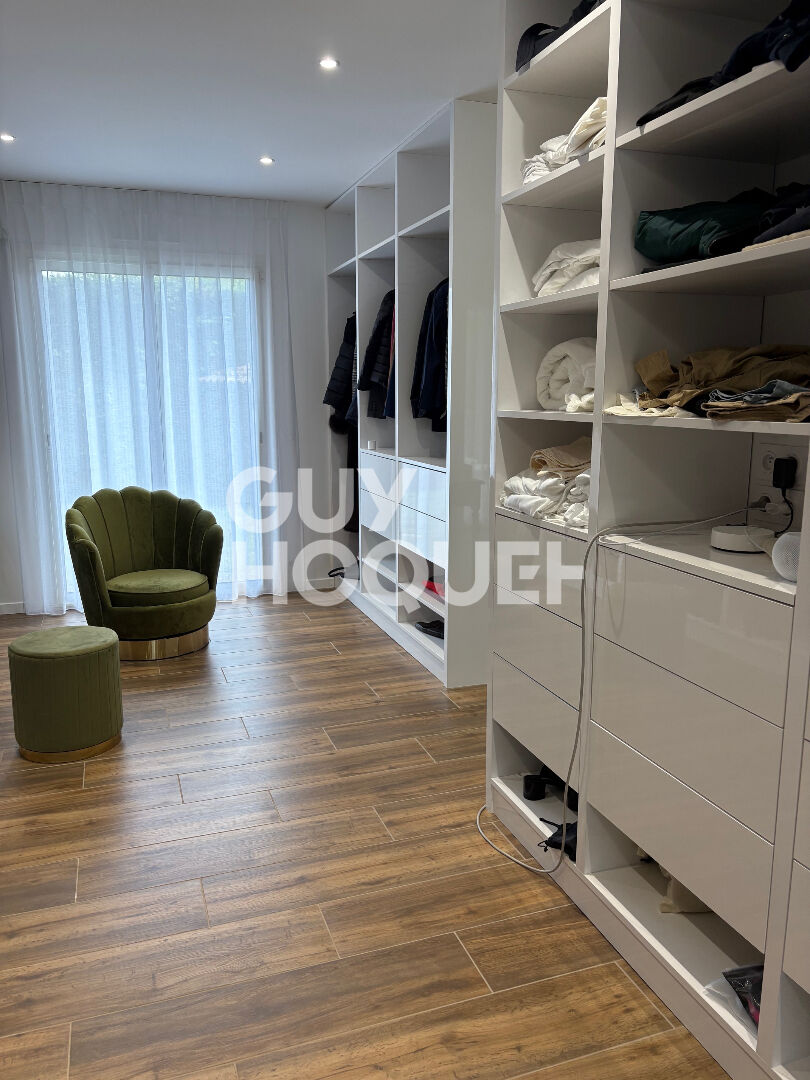 Maison contemporaine spacieuse à vendre à Pessac - 766 500