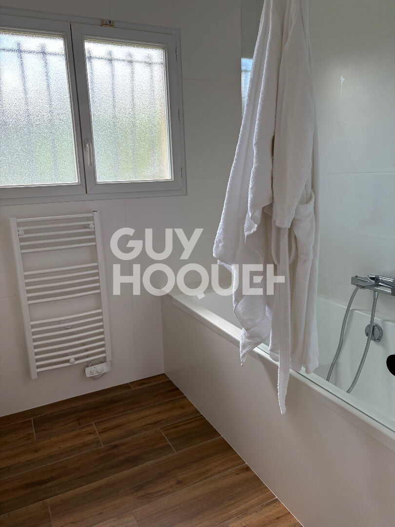 Maison contemporaine spacieuse à vendre à Pessac - 766 500