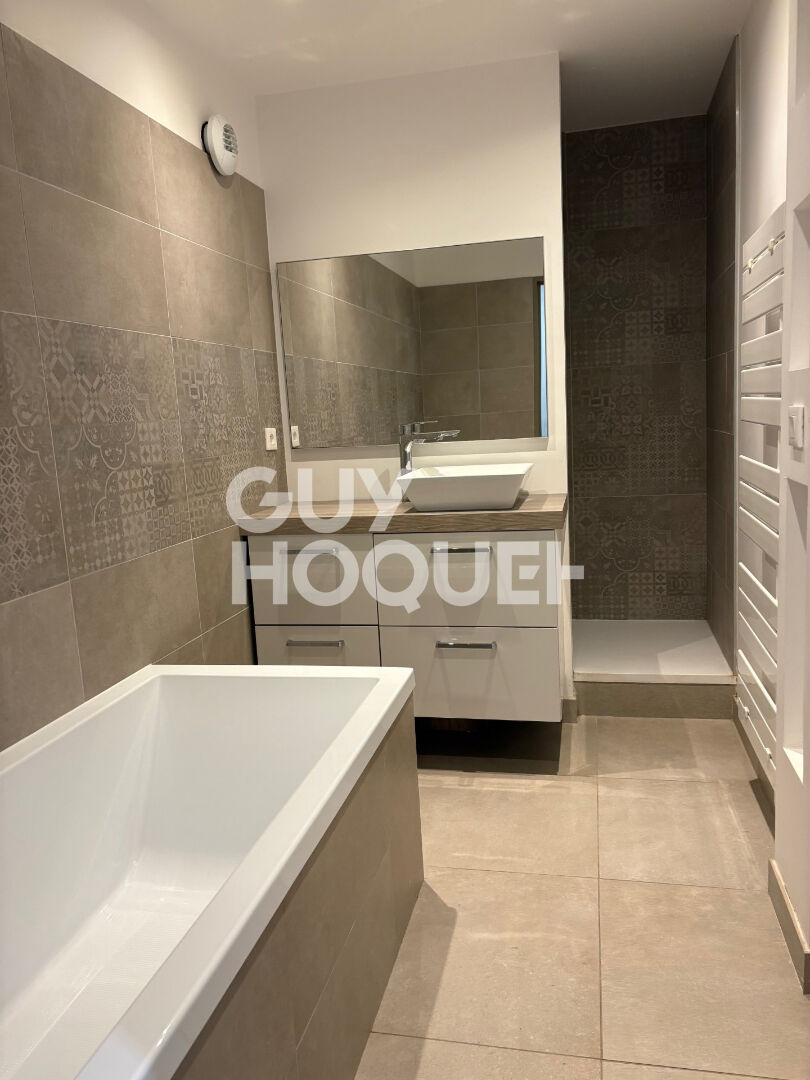 Appartement  5 PIÈCES AVEC ASCENSEUR