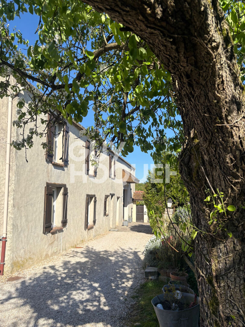 FONTENAY LES BRIIS