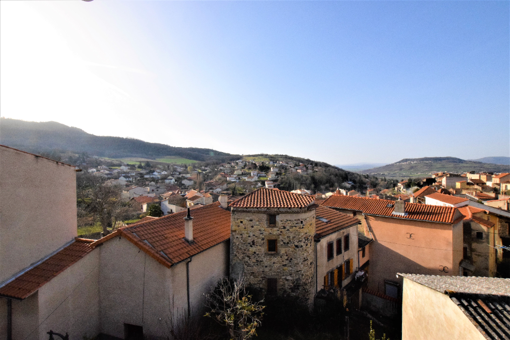 Mirefleurs -  Maison de ville de 80 m2