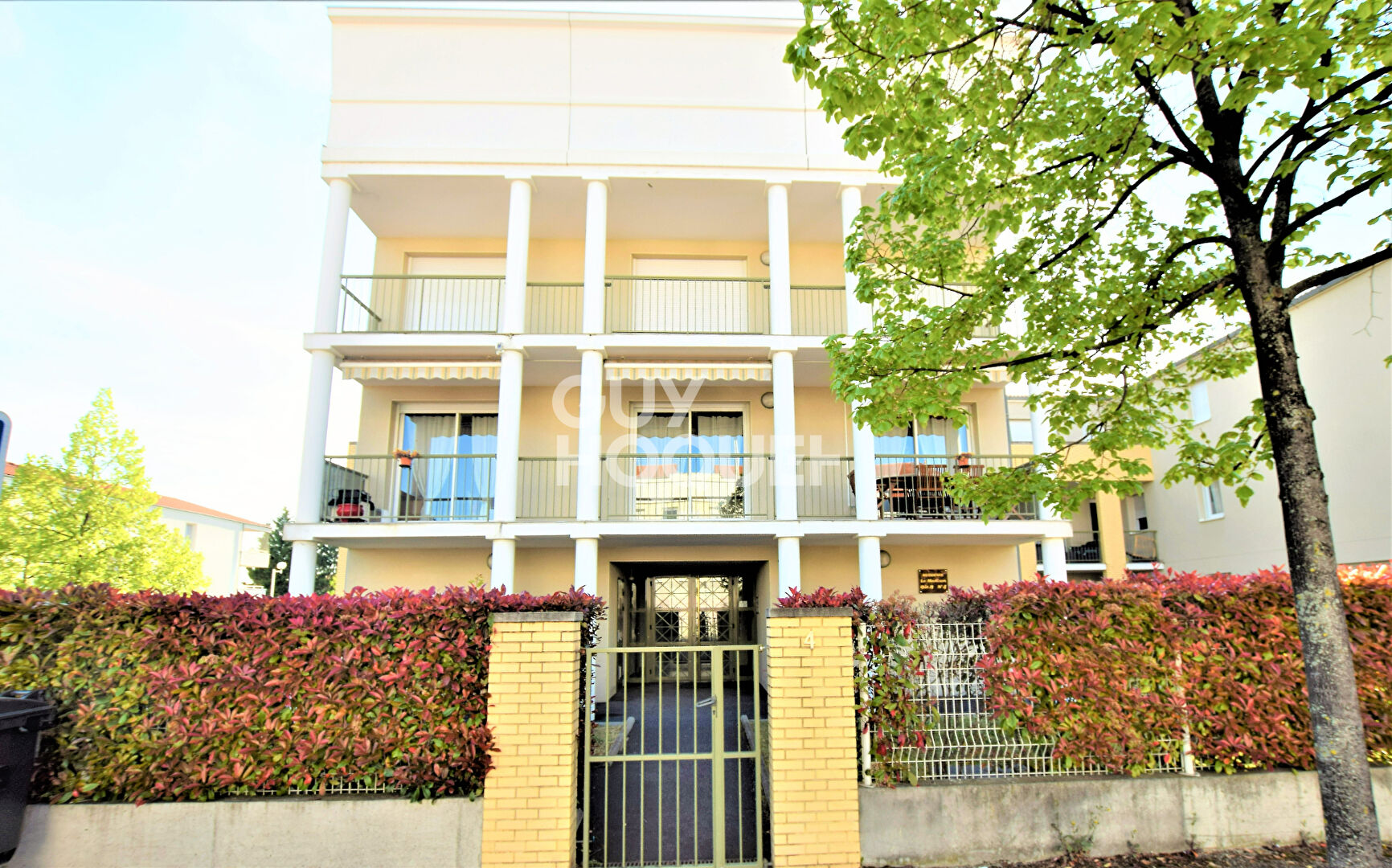 Beaumont - Appartement T4 - 89 m², terrasse, garage double, cave