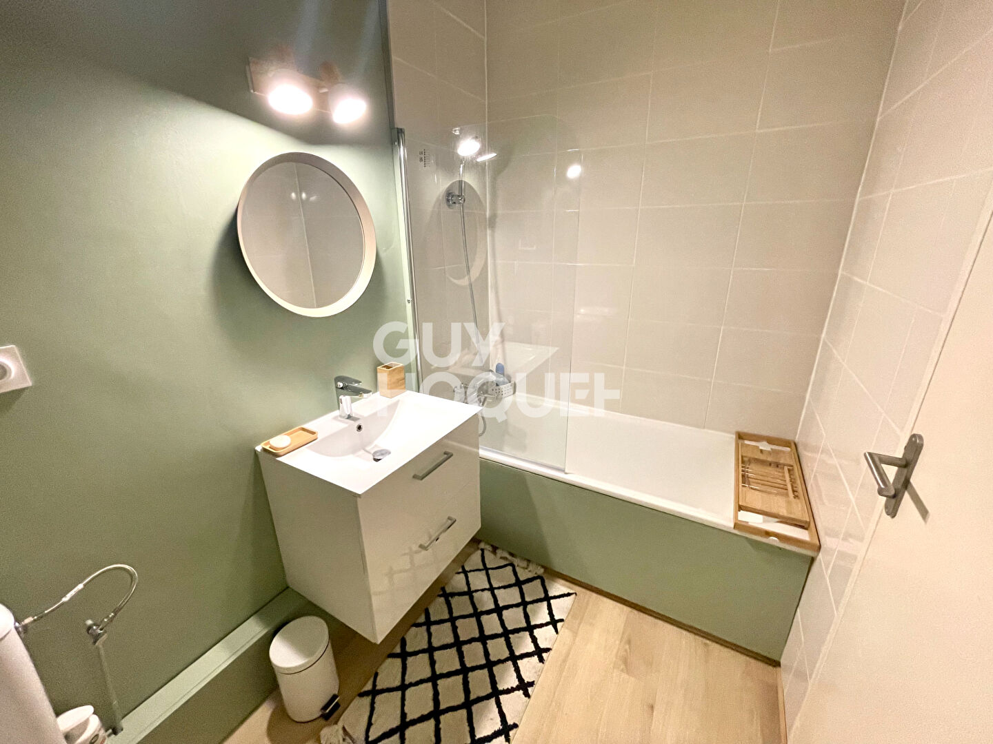 Appartement - T2 avec balcon et parking Secteur Oradou