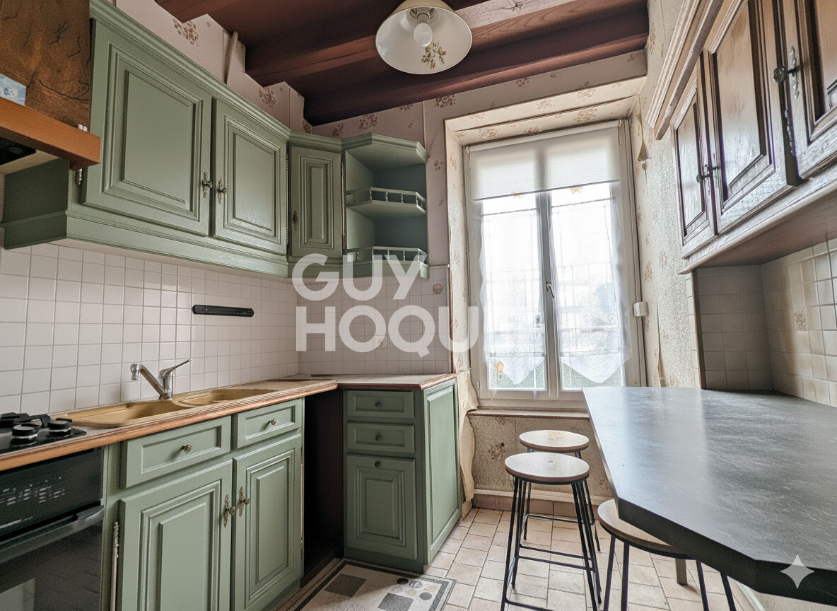 MAISON DE VILLE - PONT-DU-CHATEAU CENTRE