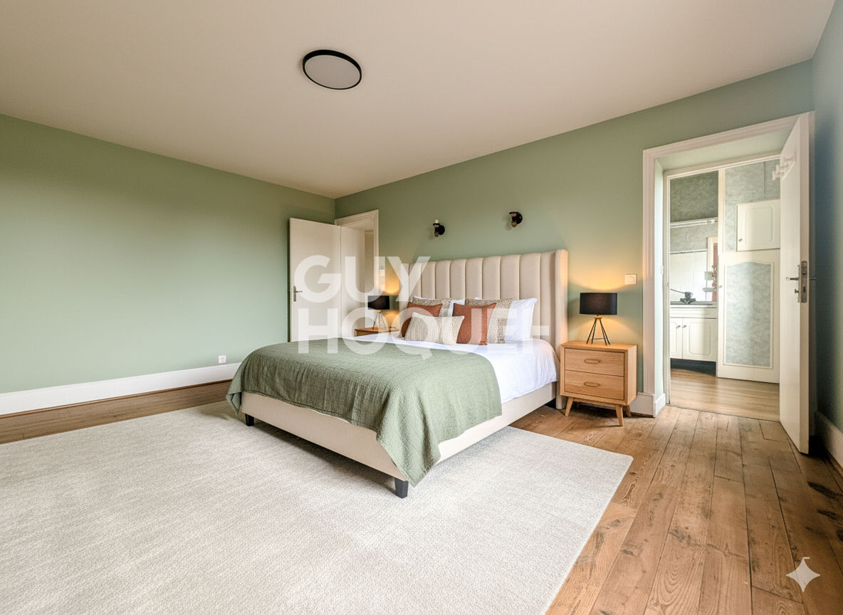 MAISON DE VILLE - PONT-DU-CHATEAU CENTRE