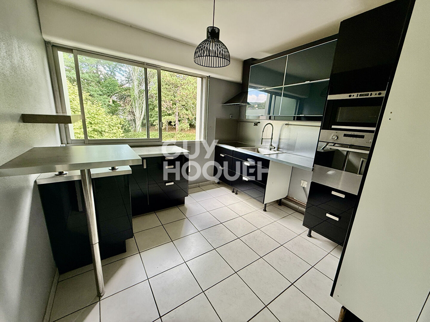 Clermont-Ferrand secteur Montjuzet - Appartement T4 96 m2 avec balcon et garage