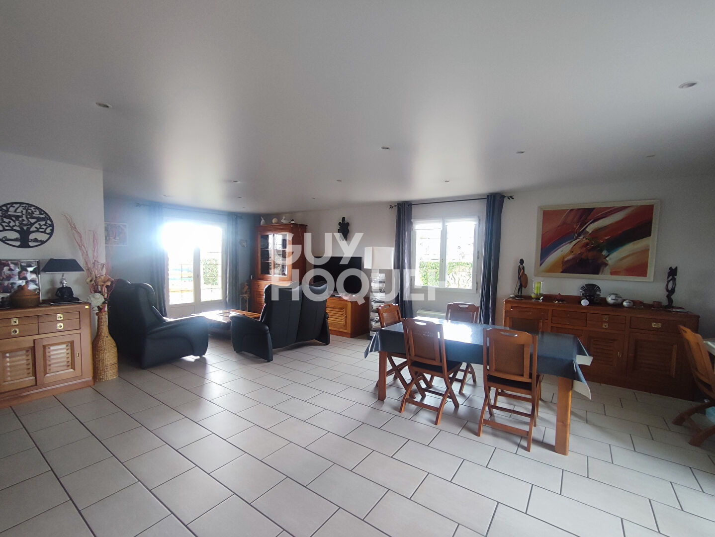 Maison T7 195 m² habitables 5 chambres, parcelle de 2300 m² piscine intérieure