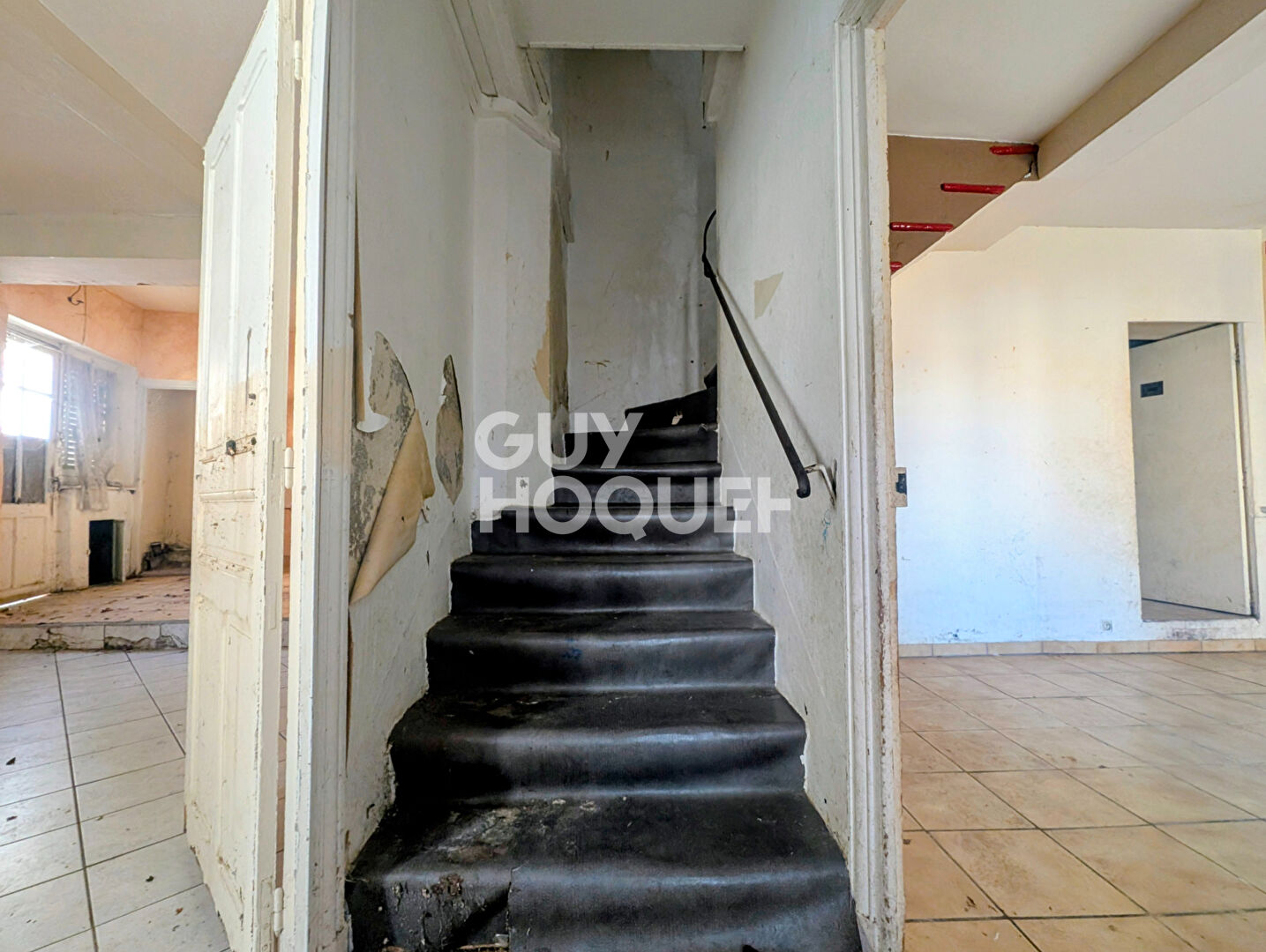 PONT-DU-CHATEAU - MAISON DE VILLE A RENOVER