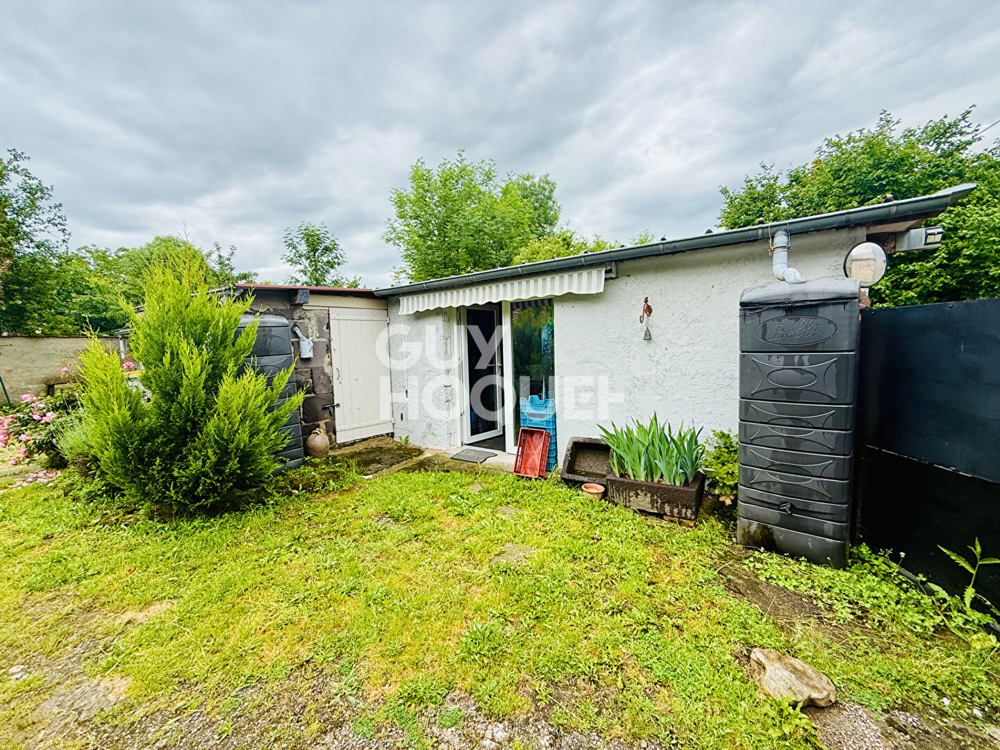 SAINT IGNAT - Maison de village 77 m2 avec garages et jardin