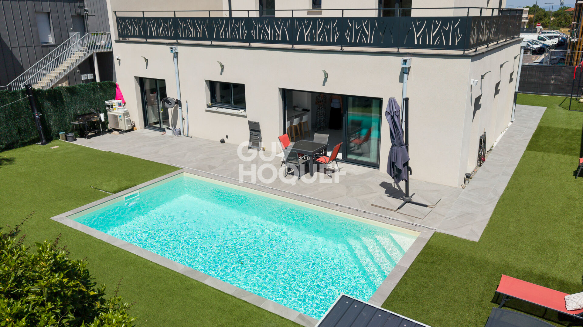 AUBIERE - Villa moderne de 185 m² avec piscine