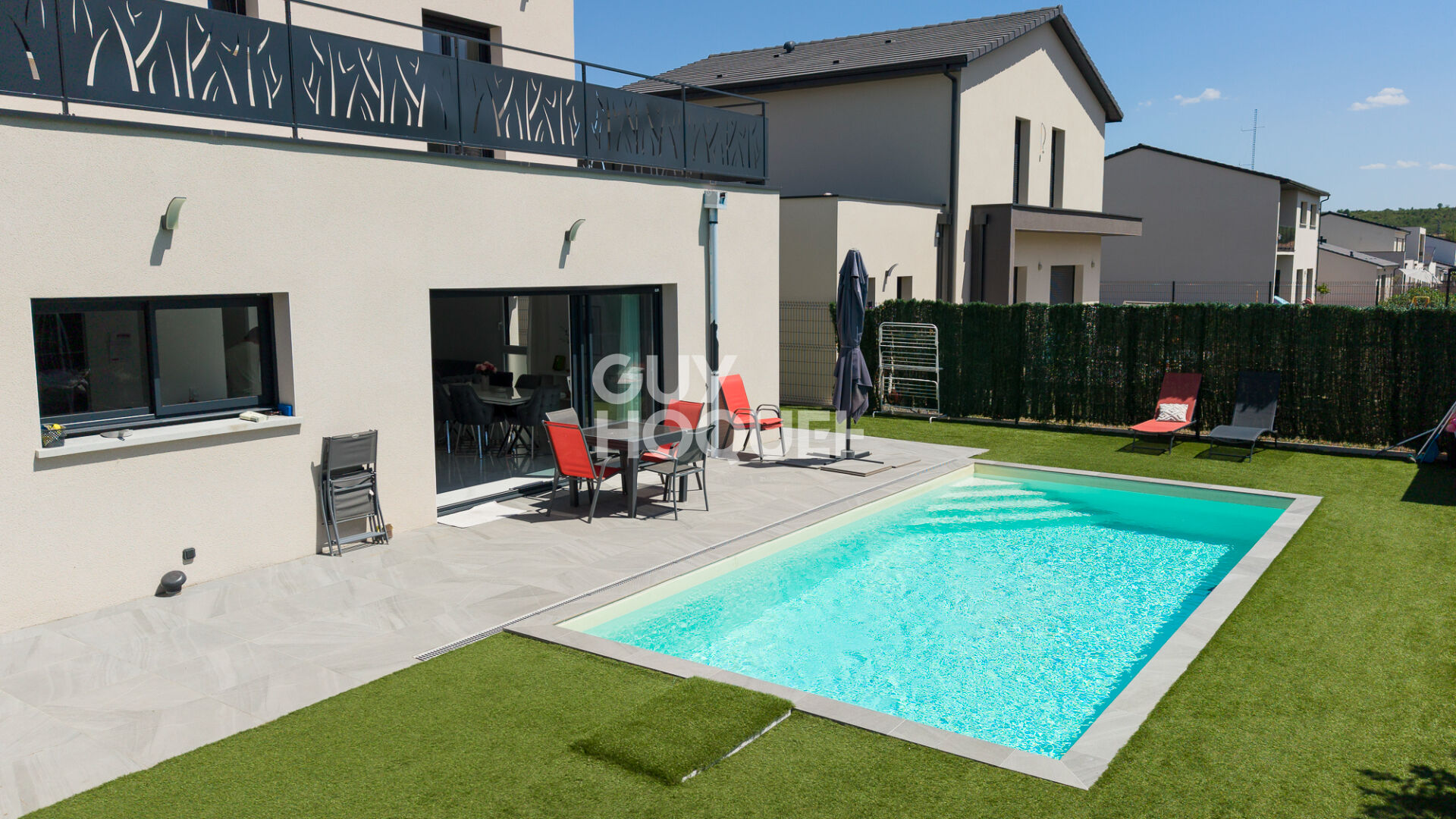 AUBIERE - Villa moderne de 185 m² avec piscine
