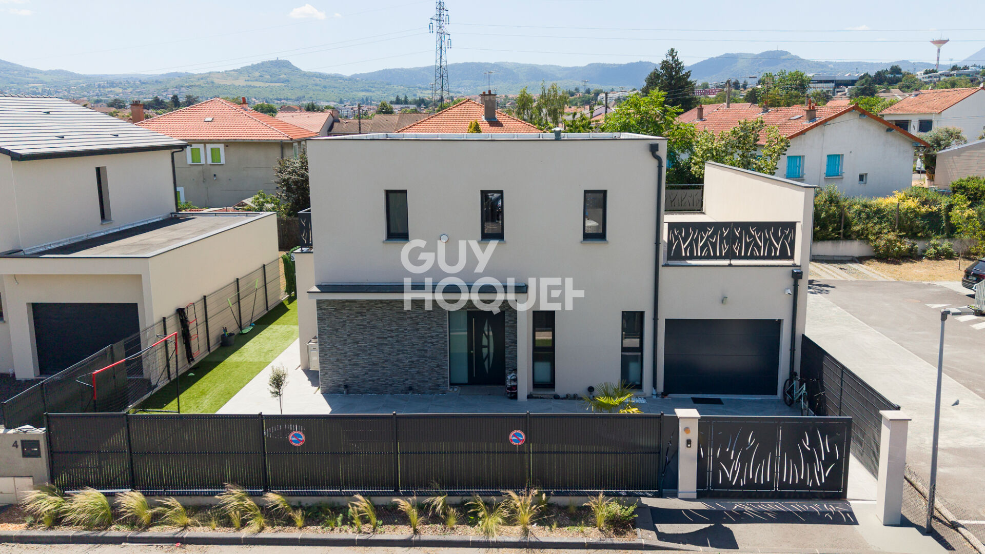 AUBIERE - Villa moderne de 185 m² avec piscine
