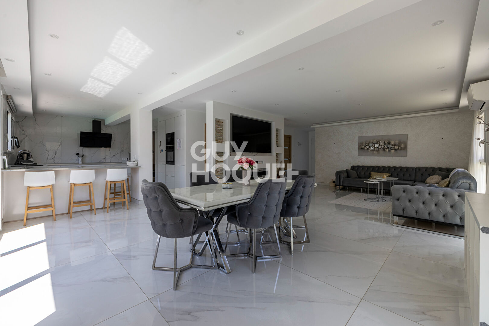 AUBIERE - Villa moderne de 185 m² avec piscine