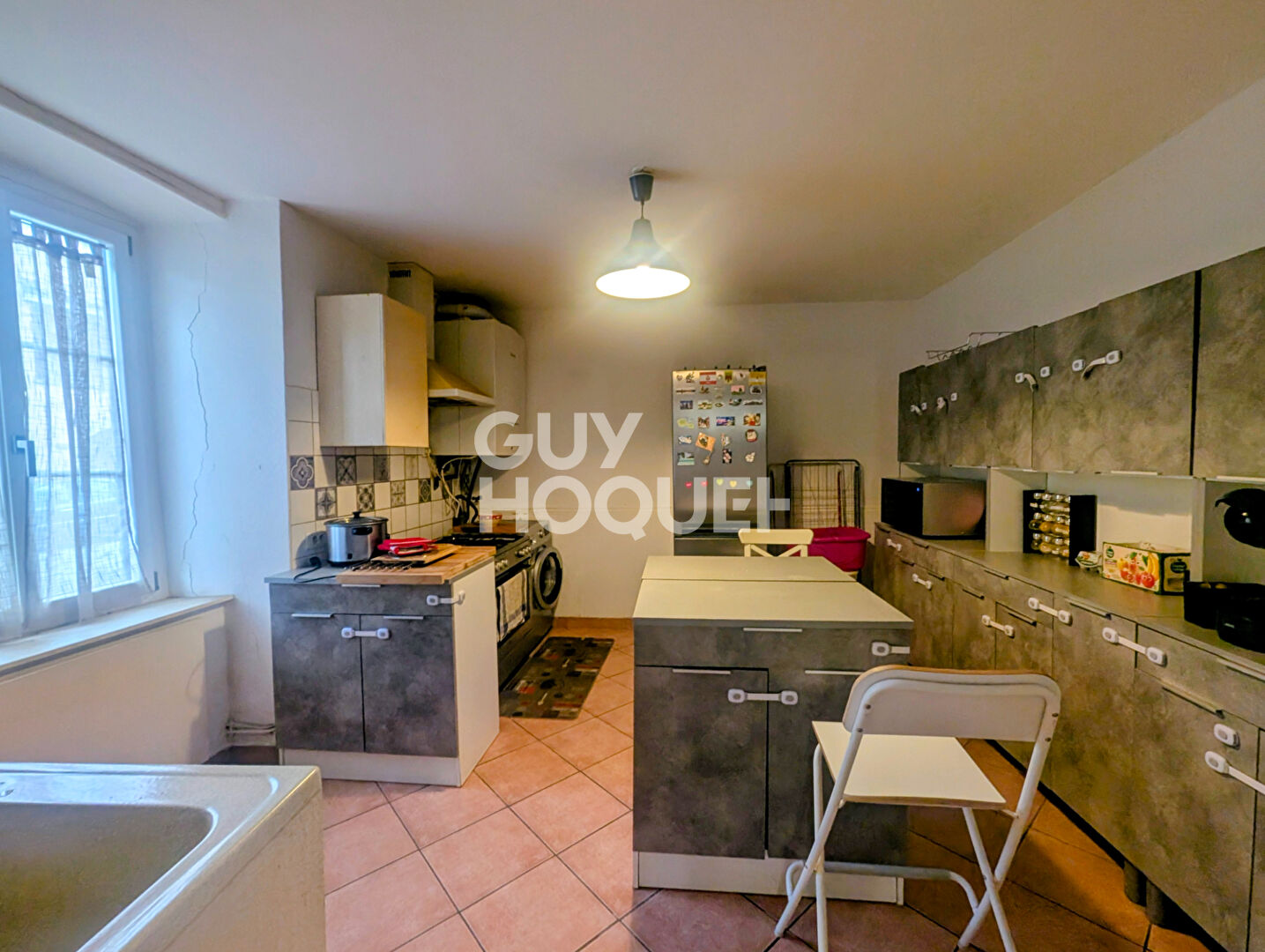 PONT-DU-CHATEAU - MAISON DE VILLE 180 M2 - 3 CHAMBRES